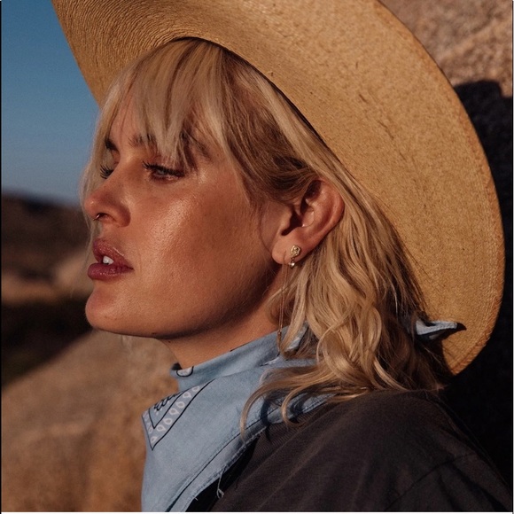 Spell & The Gypsy Wild Love Gold Shield stud earrings 🛡 - Picture 10 of 14